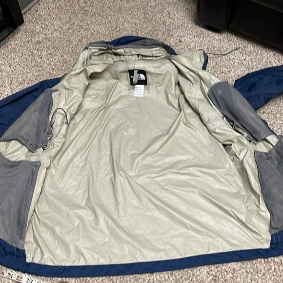 The northface jacket - Picture 10 of 11